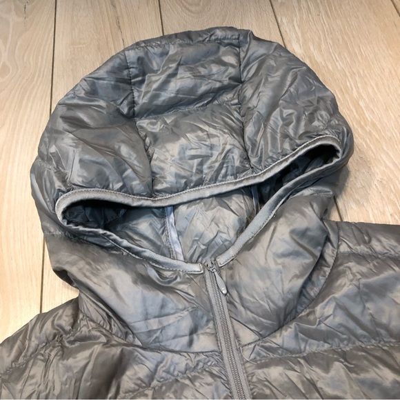 Uniqlo Ultra Light Down Jacket in Grey Women’s Size S - Picture 4 of 12
